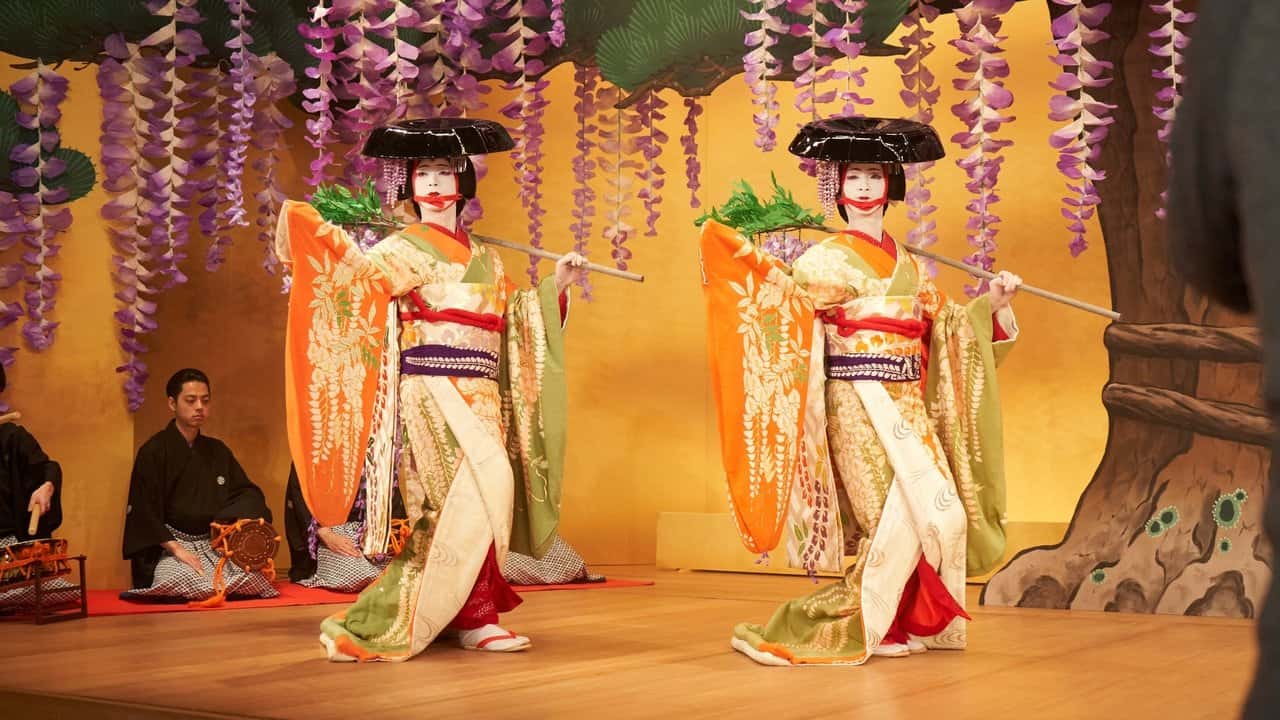 Kokuho backdrop