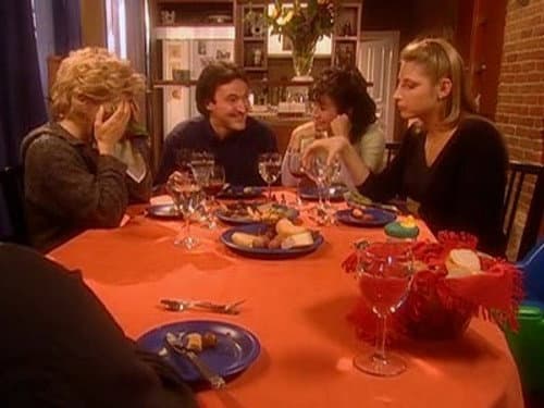 Le magasinage - La famille de Guy - À l'ordinateur 1 still