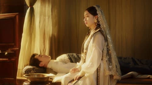 Episode 7 still